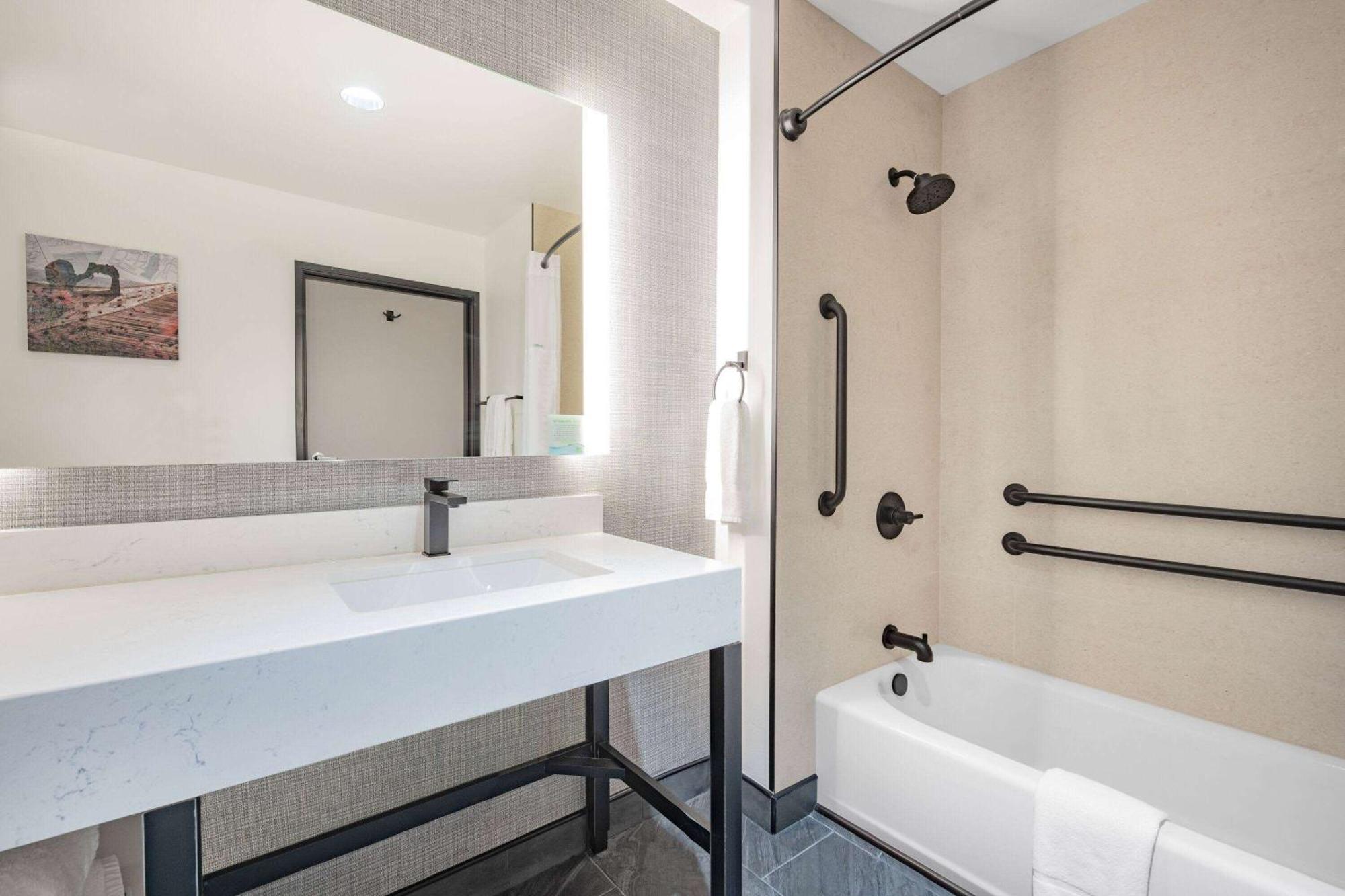 La Quinta Inn & Suites By Wyndham Yucaipa Luaran gambar